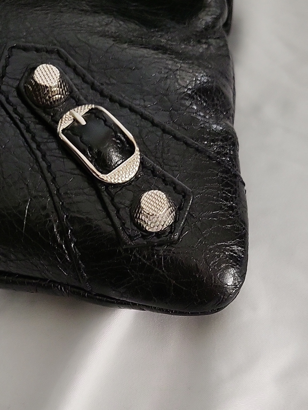 Balenciaga Agneau Giant 12 Silver Hardware Envelope Strap Clutch - Picture 7 of 12